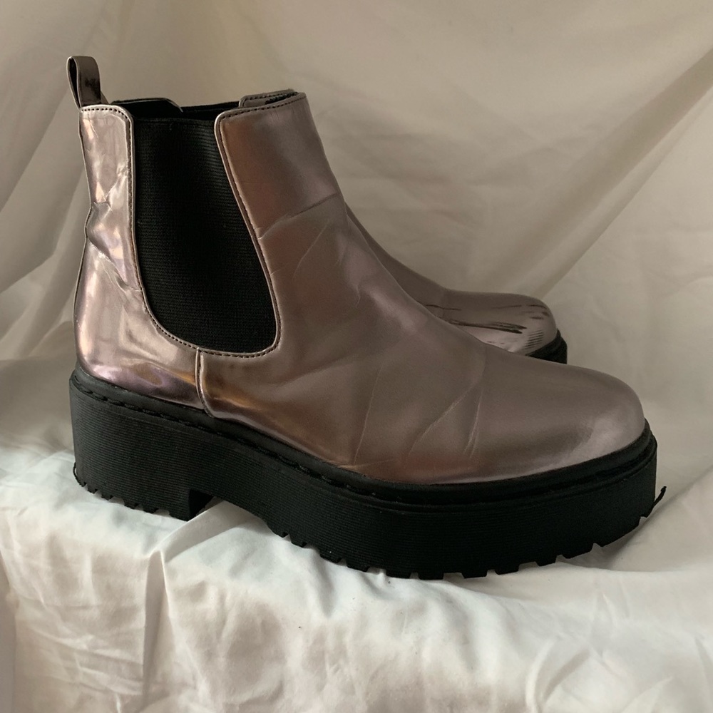 Steve Madden leather reflective heeled boots